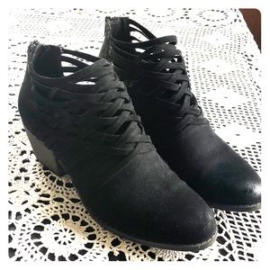 Fergalicious black booties